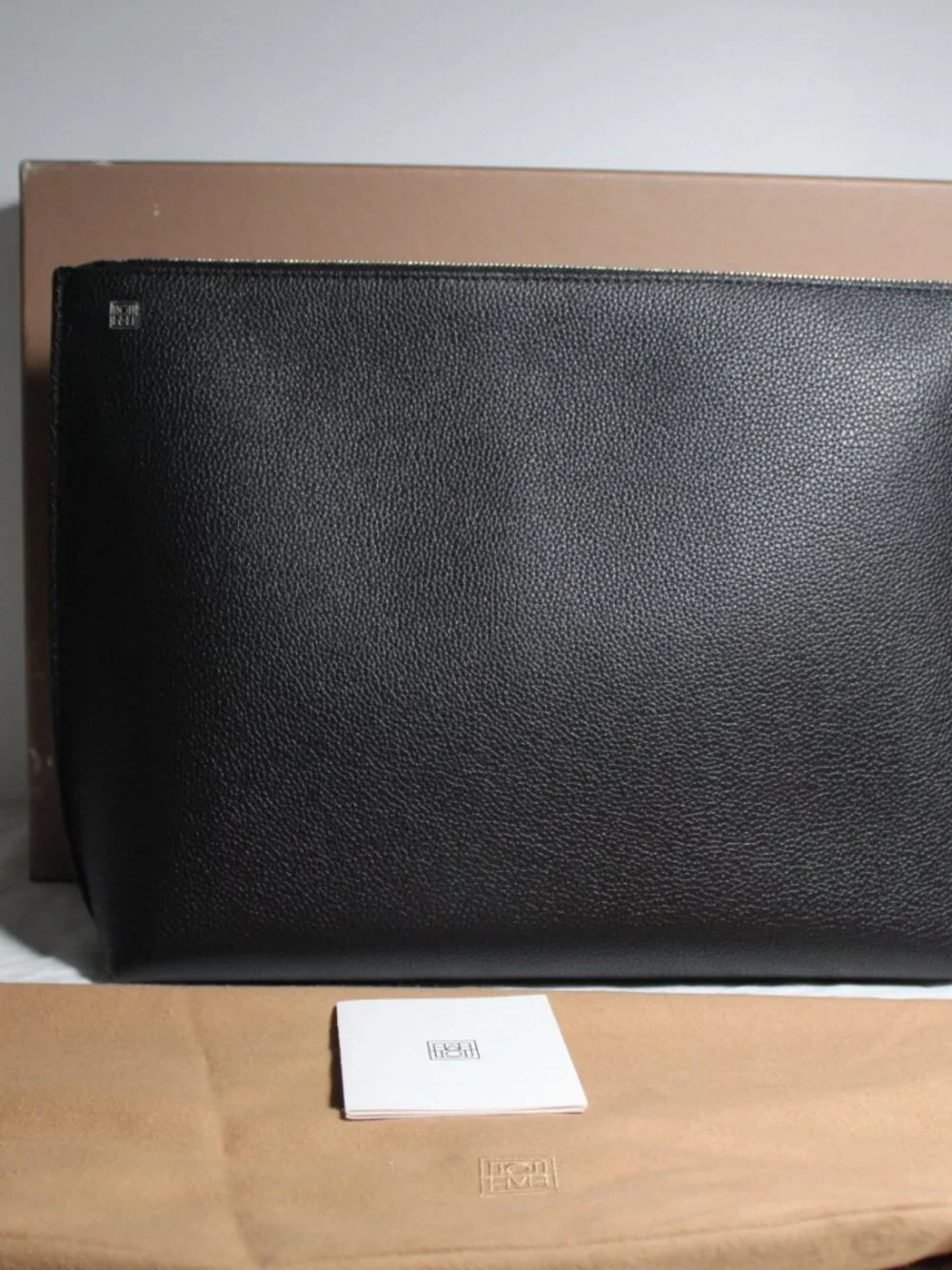 Toteme Pebble Leather Black Large Zip Top Pouch Envelope Clutch Handbag